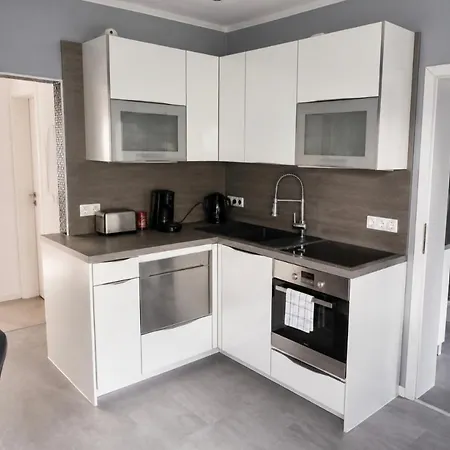 Razzouk Living - Am Holzmarkt Apartment *