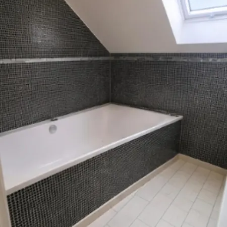 Razzouk Living - Am Holzmarkt Apartment